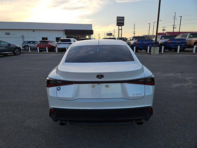 2021 Lexus IS 300