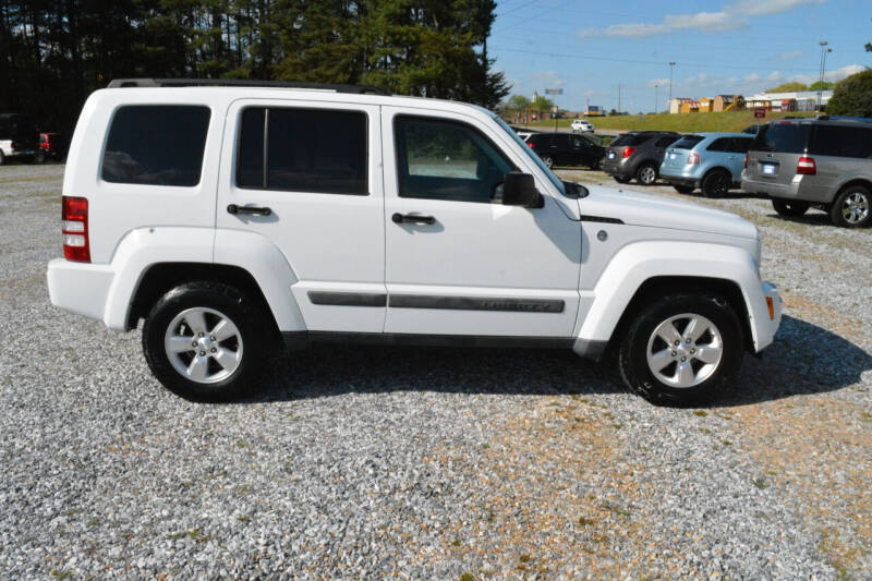 2012 Jeep Liberty for sale at Good Wheels Auto Sales, Inc in Cornelia GA