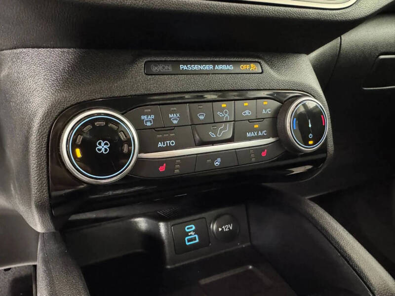 2022 Ford Escape SE