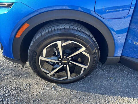 2026 Chevrolet Equinox EV LT 2