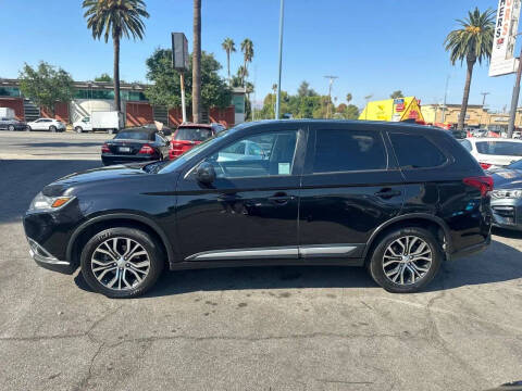 2017 Mitsubishi Outlander ES