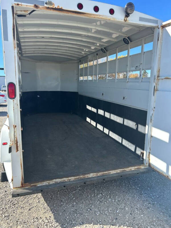 2004 Titan Trailer 3657