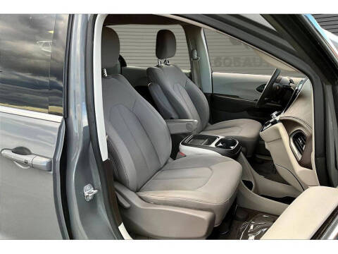 2021 Chrysler Pacifica Touring