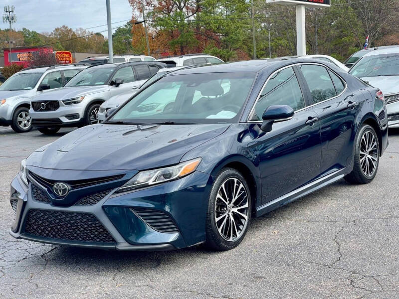 2018 Toyota Camry SE
