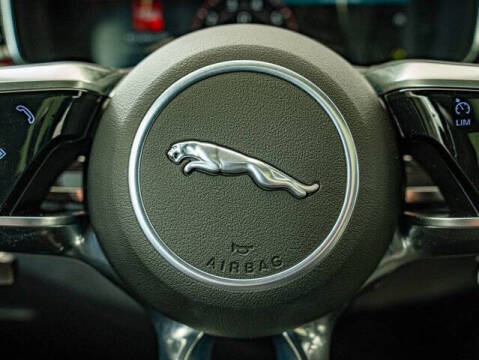 2024 Jaguar F-PACE P250 R-Dynamic S