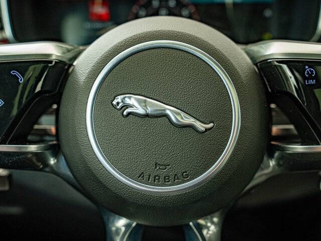 2024 Jaguar F-PACE P250 R-Dynamic S