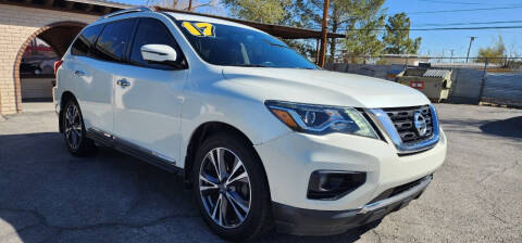 2017 Nissan Pathfinder for sale at FRANCIA MOTORS in El Paso TX