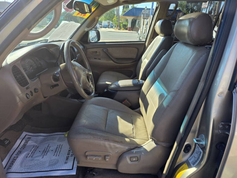 2002 Toyota Sequoia SR5