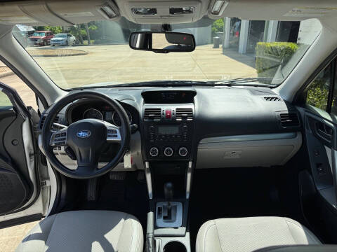2015 Subaru Forester 2.5i