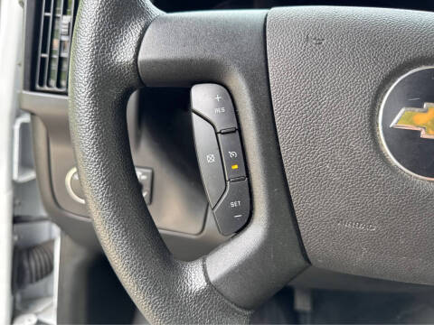 2025 Chevrolet Express 2500