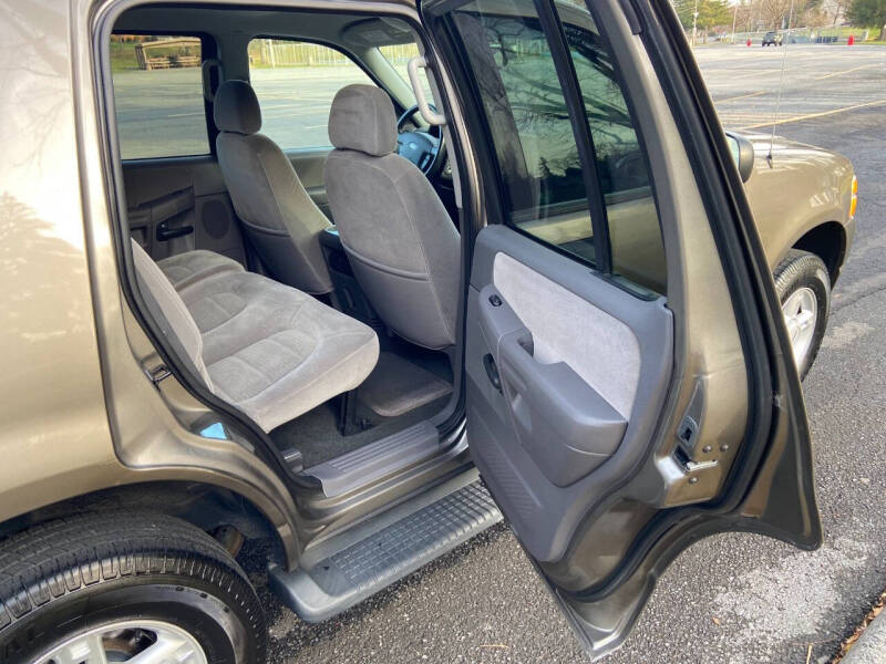 2005 Ford Explorer XLT