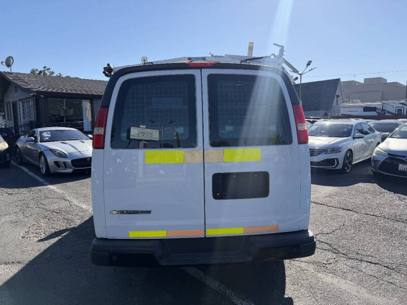 2018 Chevrolet Express 2500