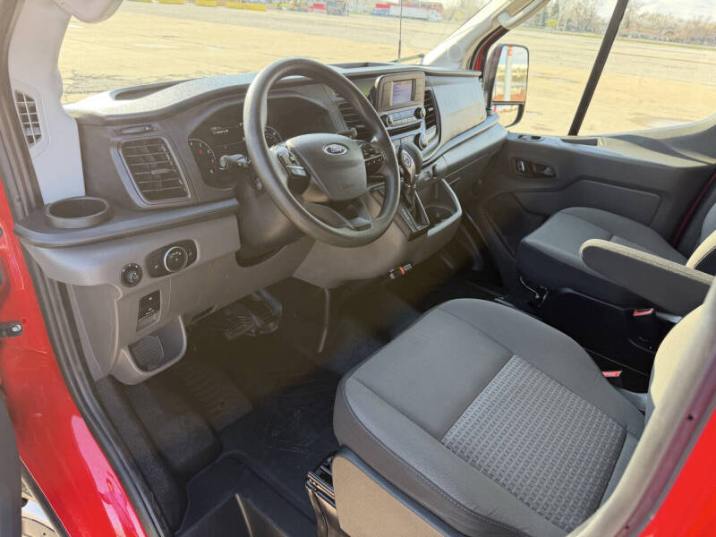 2024 Ford Transit 250