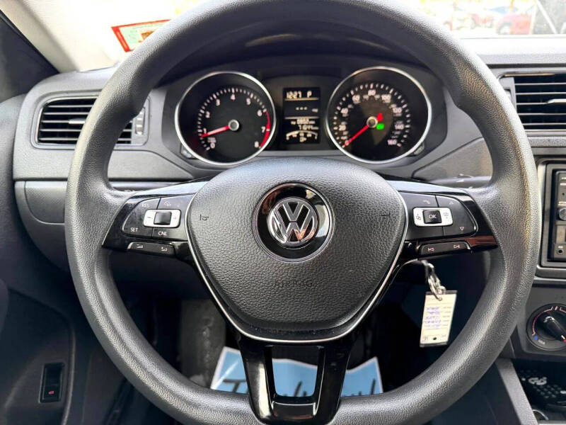 2016 Volkswagen Jetta