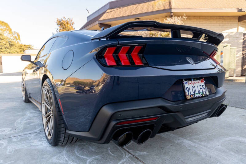 2024 Ford Mustang Dark Horse