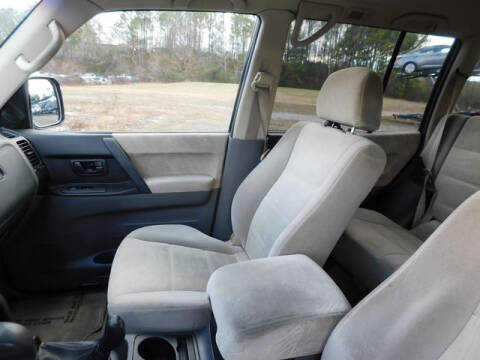 2002 Mitsubishi Montero XLS