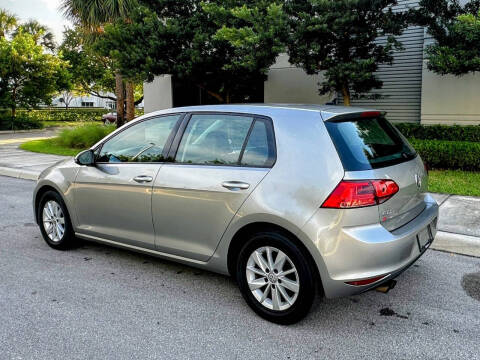 2015 Volkswagen Golf TSI S