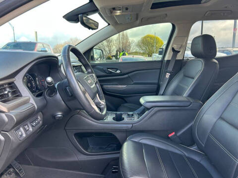 2022 GMC Acadia Denali