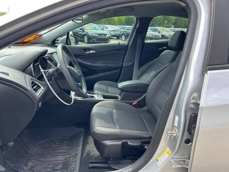 2019 Chevrolet Cruze LS