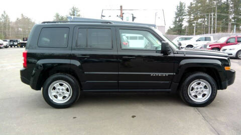 2016 Jeep Patriot for sale at Mark's Discount Truck & Auto in Londonderry NH