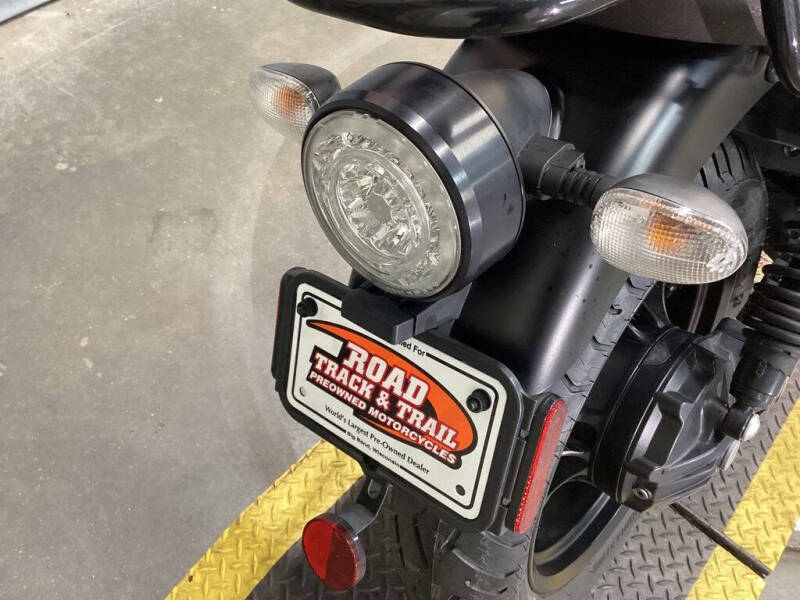 2021 Moto Guzzi V7 Stone Centenario E5