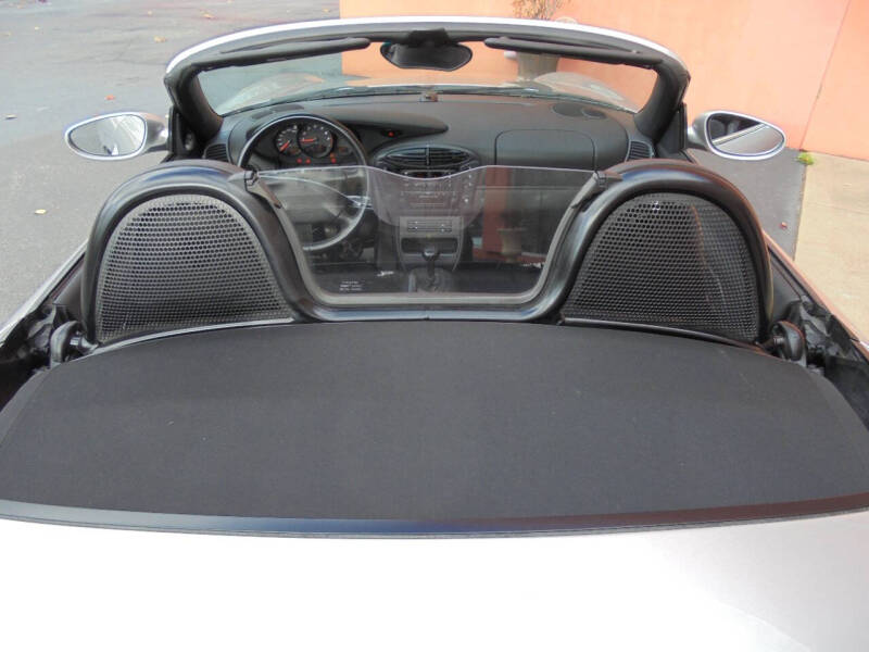 1999 Porsche Boxster Base photo 24