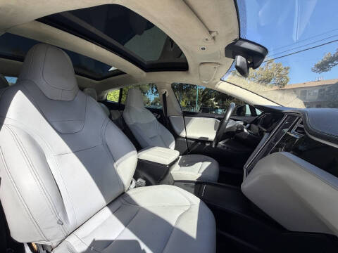 2016 Tesla Model S 70