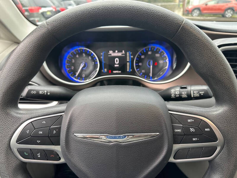 2017 Chrysler Pacifica Touring Plus