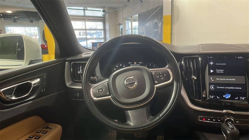 2018 Volvo XC60 T6 Momentum