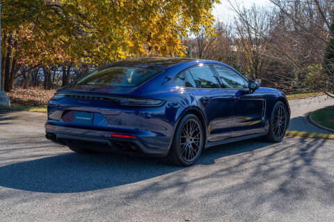 2023 Porsche Panamera Platinum Edition