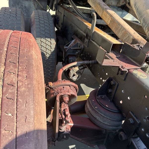 2008 Kenworth T300 asphalt patch truck