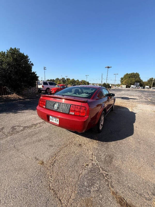 2007 Ford Mustang V6 Deluxe