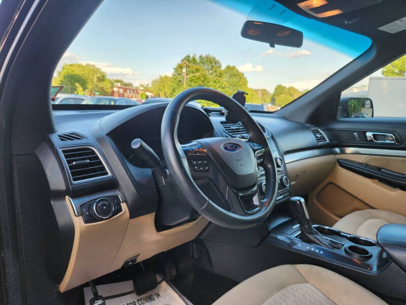 2016 Ford Explorer