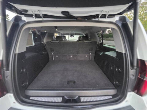 2017 Chevrolet Suburban LT