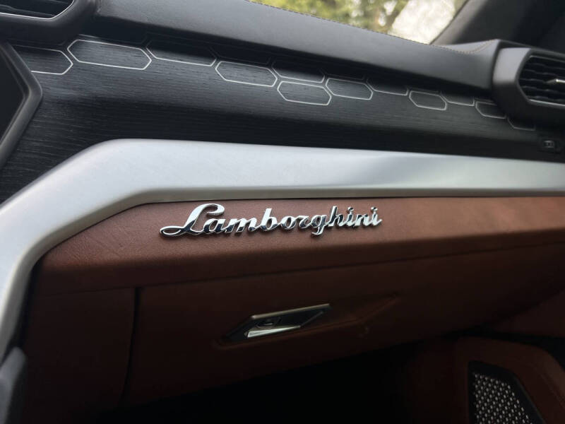 2019 Lamborghini Urus