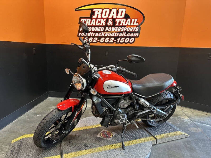 2015 Ducati Scrambler Icon Ducati Red
