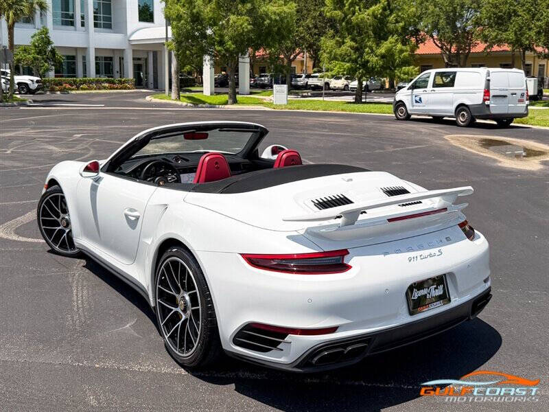 2018 Porsche 911 Turbo S