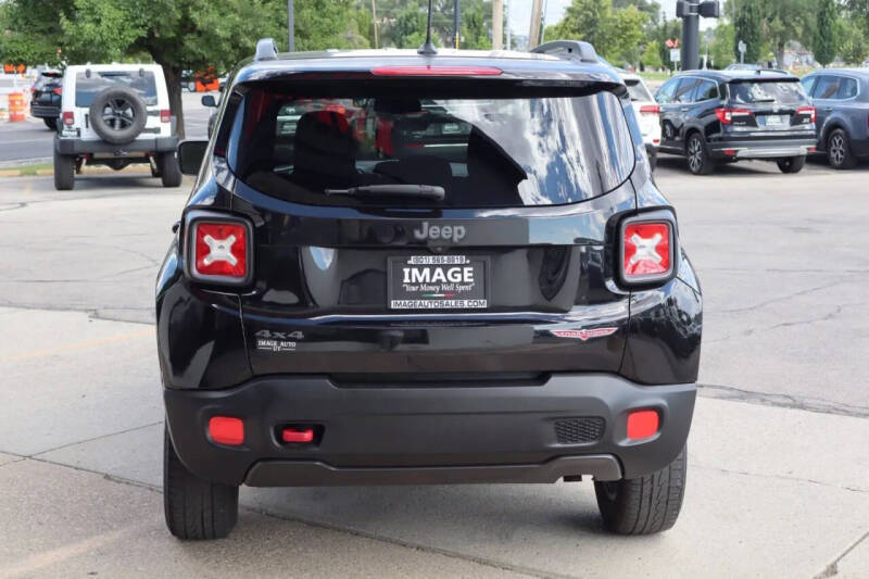 2016 Jeep Renegade Trailhawk