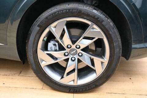 2024 Genesis Electrified GV70