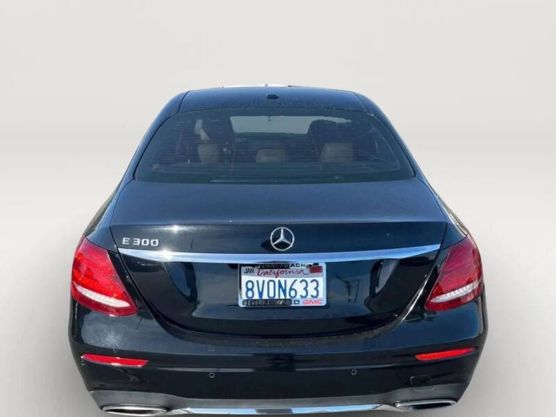 2018 Mercedes-Benz E-Class E 300