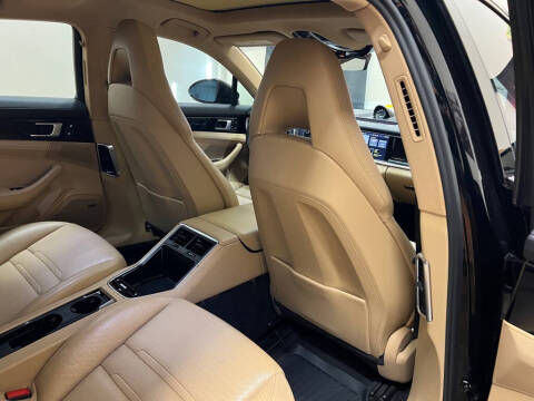 2018 Porsche Panamera 4 E-Hybrid