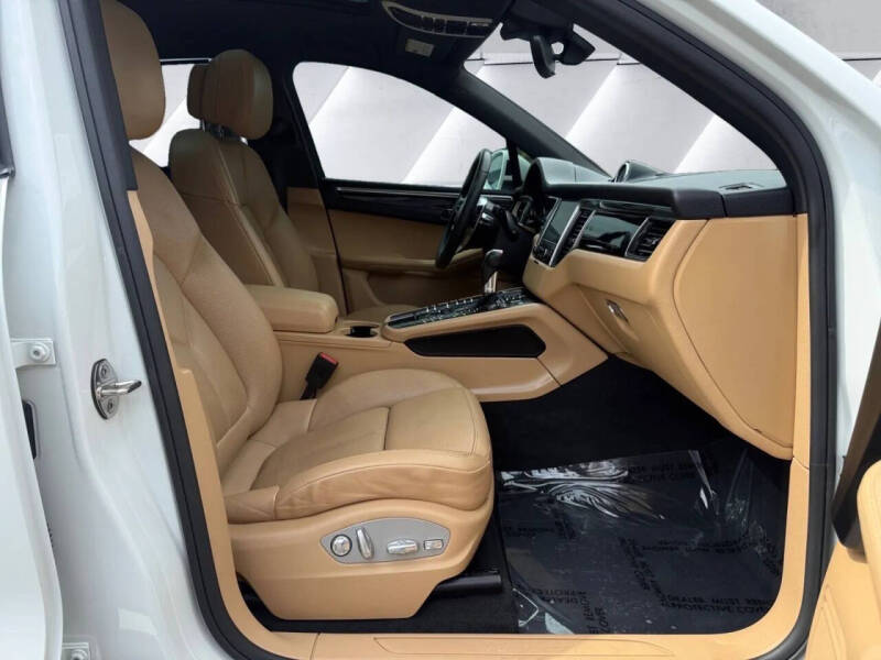 2018 Porsche Macan