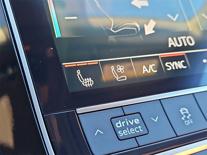 2023 Audi Q8 quattro Premium Plus 55 TFSI