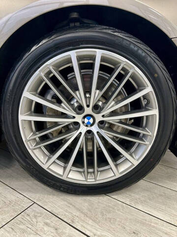 2017 BMW 5 Series 540i