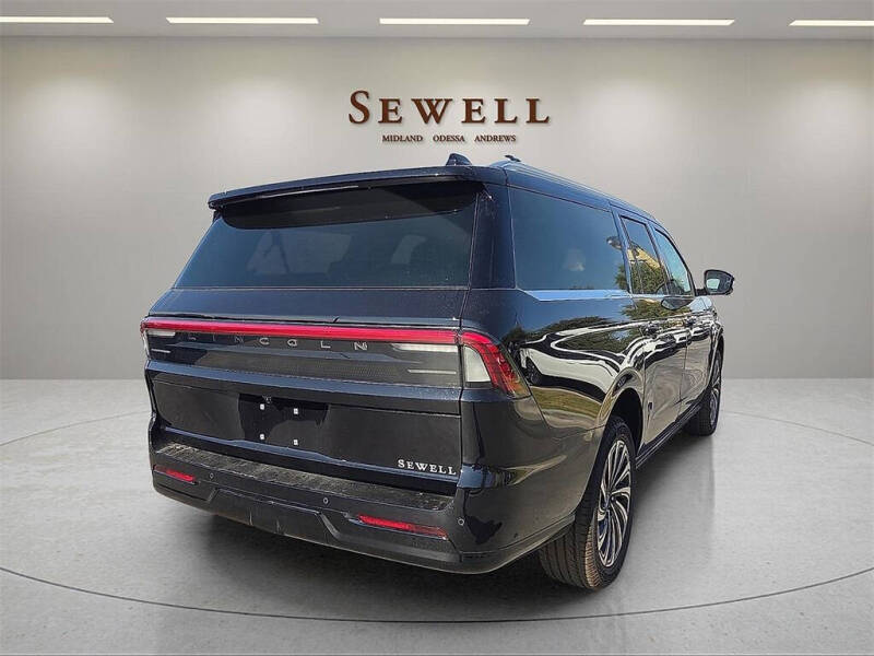 2025 Lincoln Navigator L Black Label