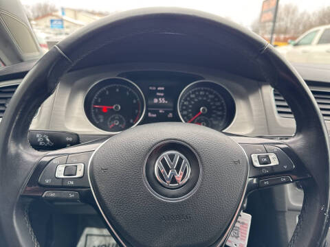 2017 Volkswagen Golf TSI S