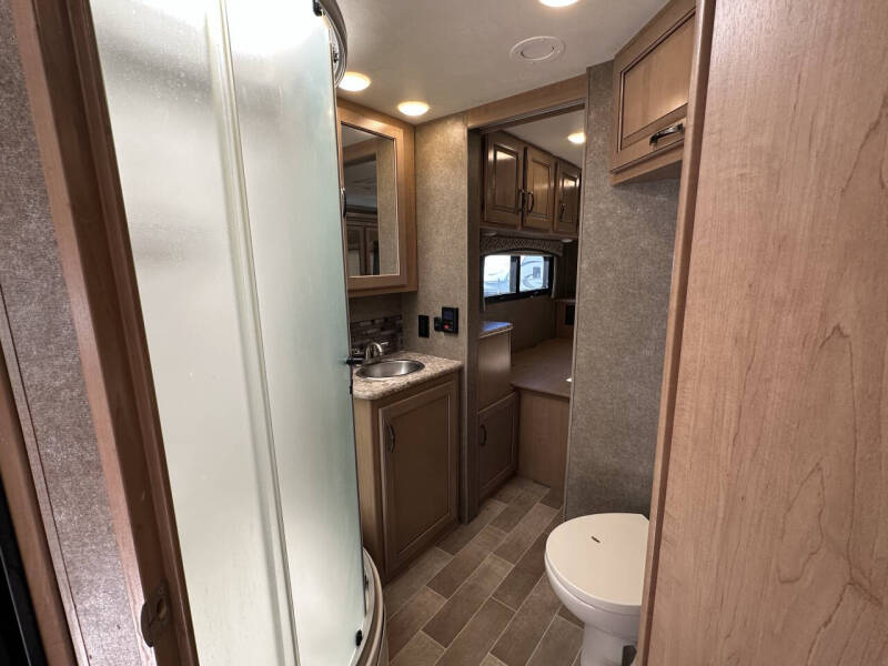 2020 Thor Motor Coach Chateau