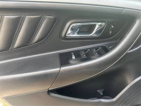 2011 Ford Taurus SEL