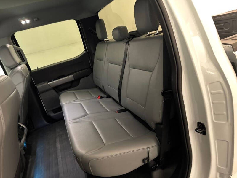 2025 Ford F-150 Lightning Pro