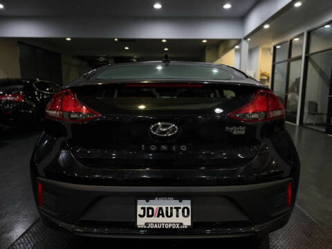 2017 Hyundai Ioniq Hybrid Blue